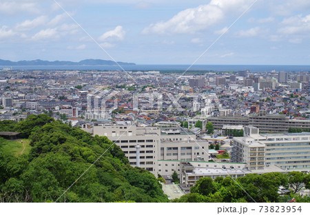 米子城址から眺めた街並の景色 73823954