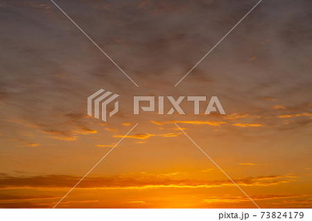 グラデーションの空・空のみ 73824179