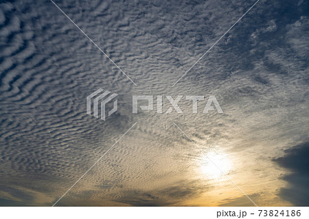 グラデーションの空・空のみ 73824186