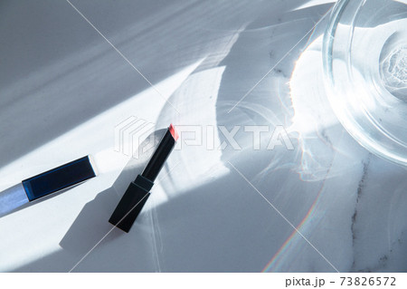 リップメイクの赤い口紅・化粧品・コスメ リップメイクの赤い口紅・化粧品・コスメ 73826572