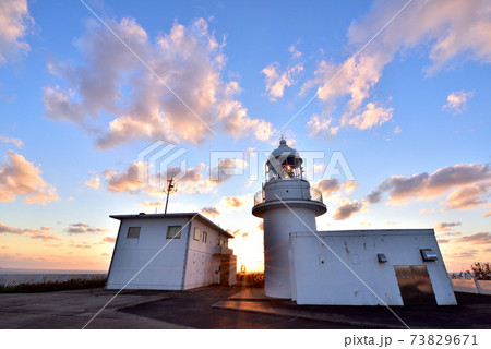 龍飛埼灯台夕景　竜飛岬　津軽半島　青森県東津軽郡外ヶ浜町　 73829671