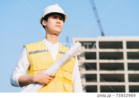 Man architect 73832969