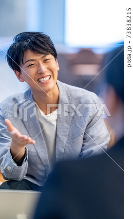 営業 相談 契約 説明 販売 運用 相続 投資 カジュアル 接客 来客 打合せ 営業 相談 契約 説明 販売 運用 相続 投資 カジュアル 接客 来客 打合せ 73838215