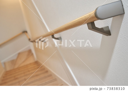 一戸建ての階段の手すり 一戸建ての階段の手すり 73838310