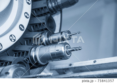 The solid flat end mill tool in the tooling magazine . 73841357