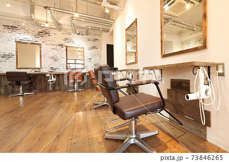美容室　ヘアサロン　インテリア　コーディネート 73846265