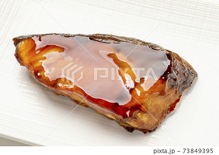 天然ぶり照り焼き 73849395