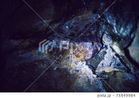洞窟の岩 73849984