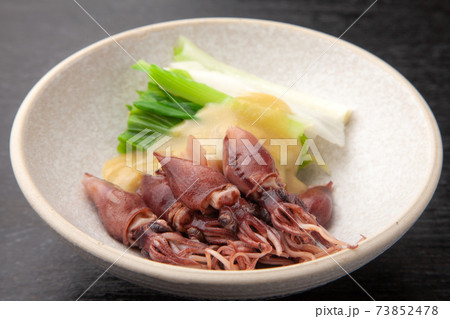 ホタルイカとうるいの酢味噌和え 73852478