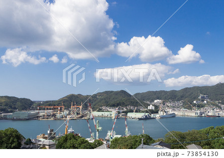 鍋冠山公園から見た晴天の長崎港眺望 鍋冠山公園から見た晴天の長崎港眺望 73854130