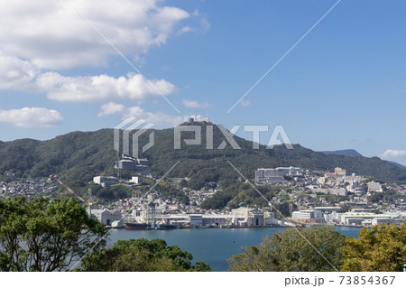 グラバー園から見た晴天の長崎港眺望 73854367