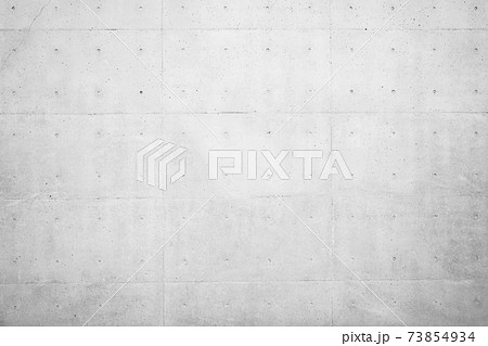 打ちっ放しのコンクリート壁の背景 引き モノクローム 打ちっ放しのコンクリート壁の背景 引き モノクローム 73854934