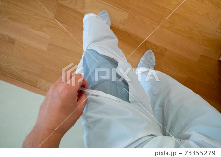 カッパズボンが破れる 73855279