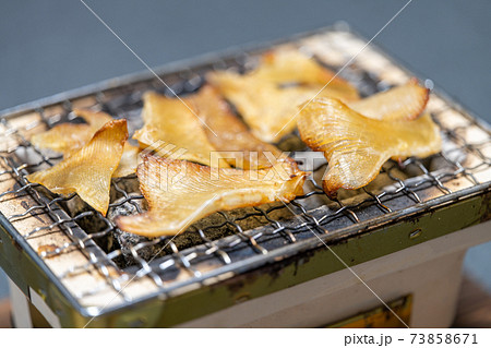 エイヒレ 七輪で炭火焼き エイヒレ 七輪で炭火焼き 73858671