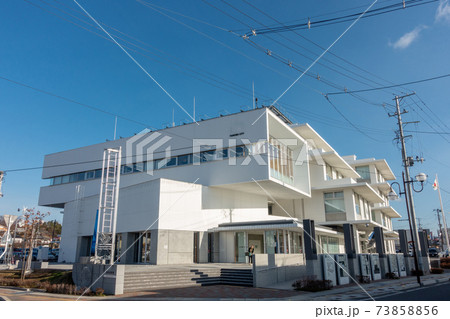 田村市役所　ユニバーサルデザイン　青空 73858856