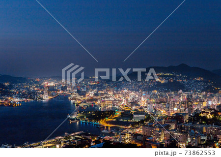 鍋冠山公園展望台からの長崎市街地夜景 鍋冠山公園展望台からの長崎市街地夜景 73862553