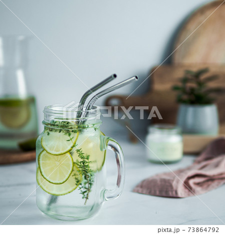 Metal recyclable drinking straws indoor 73864792