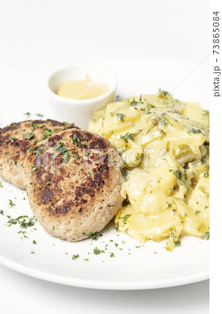 german frikadellen meatballs with creamy onion fried potatoes german frikadellen meatballs with creamy onion fried potatoes 73865084