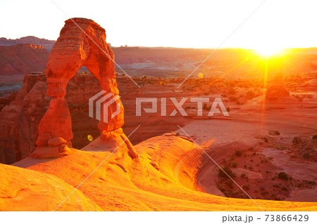 Delicate arch 73866429