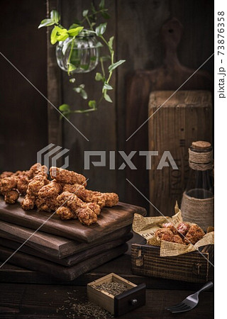 鶏 チキン ニワトリ 73876358