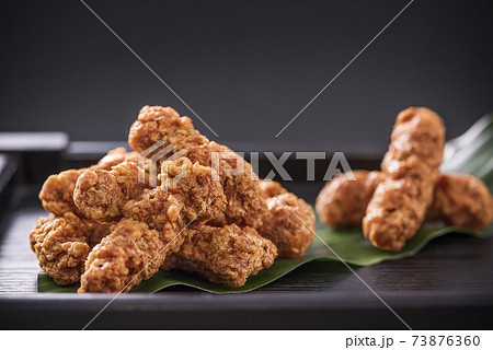 鶏 チキン ニワトリ 73876360