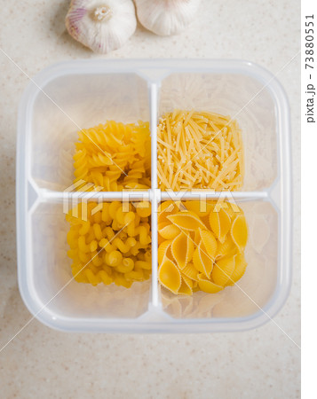 Kintchen containers, unpackaged food concept Kintchen containers, unpackaged food concept 73880551