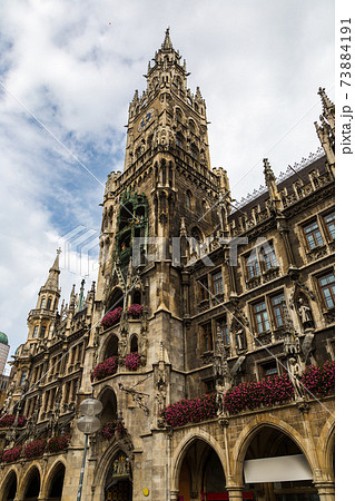 Marienplatz town hall in Munich Marienplatz town hall in Munich 73884191