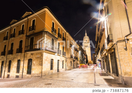 Night street in Salamanca 73887176