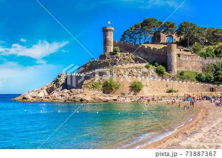 Beach at Tossa de Mar and fortress 73887367