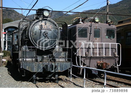 大井川鉄道の千頭駅に停まっていた機関車と電車 静岡県 大井川鉄道の千頭駅に停まっていた機関車と電車 静岡県 73889898