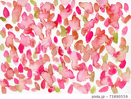 水彩にじみ背景イラストー赤ー紅葉した落ち葉のイメージ 73890559