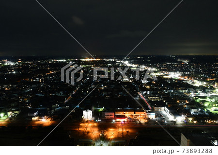 茨城県庁25階にある展望ロビーから見た水戸市を中心とする南方向の夜景 茨城県庁25階にある展望ロビーから見た水戸市を中心とする南方向の夜景 73893288