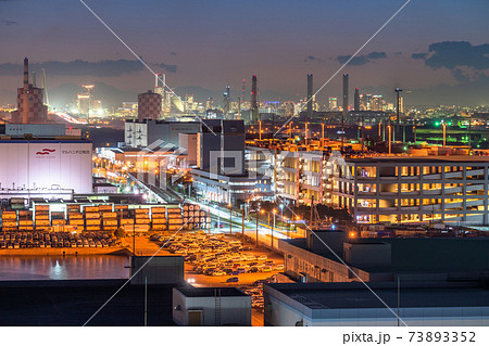 《神奈川県》京浜工業地帯の工場夜景・川崎市扇島 《神奈川県》京浜工業地帯の工場夜景・川崎市扇島 73893352