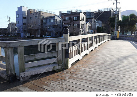 江戸川区新川にかかるレトロな櫓橋（やぐら橋） 73893908