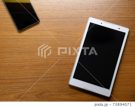 タブレット、スマホ 73894071