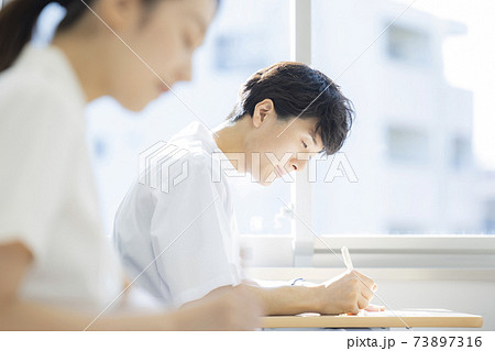 看護士　学校 73897316