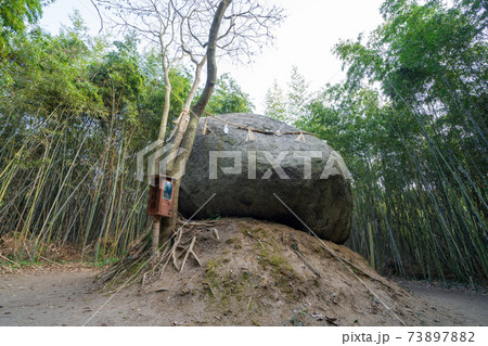 神在神社・神石_福岡県糸島市 73897882