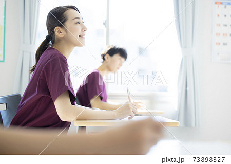 看護士　学校 73898327