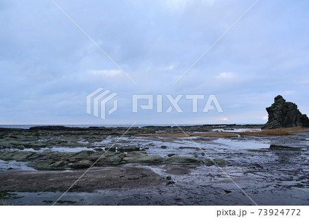 冬の千畳敷海岸 73924772