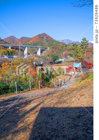 与謝野晶子歌碑公園　秋の景色　みなかみ町　　　 73926486