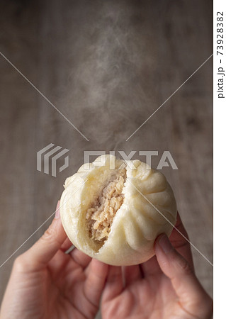 肉まん　中華まん　豚まん 73928382