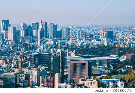 日本の東京都市景観　新国立競技場などを望む 73930279
