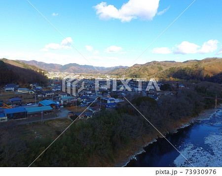 荒川橋梁〜ドローンで空撮(埼玉県秩父郡長瀞町長瀞・皆野町下田野) 荒川橋梁〜ドローンで空撮(埼玉県秩父郡長瀞町長瀞・皆野町下田野) 73930976
