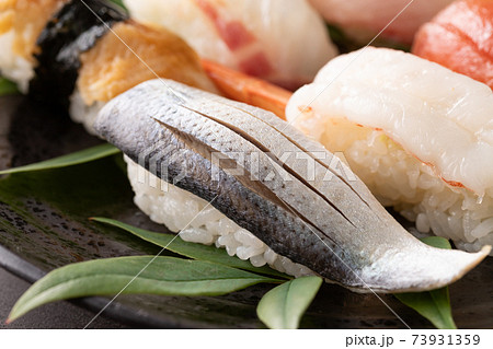 いろいろな寿司 73931359