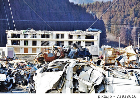 津波で被災した南三陸町志津川の2012年3月の様子 73933616