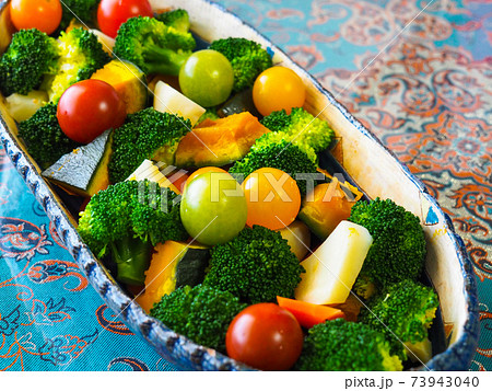 彩り野菜の温サラダ 73943040