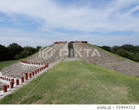 亀塚古墳公園を見学してみよう 73944712