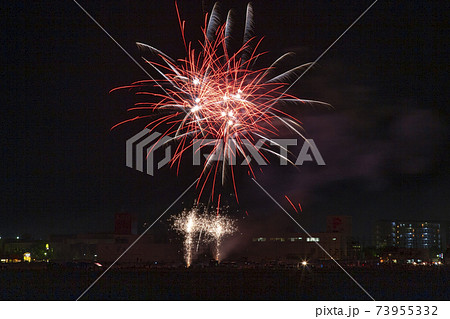 花火大会のイメージ素材 73955332