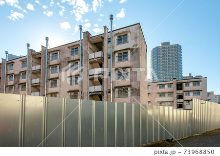 取り壊しをする都営青山北町アパート 取り壊しをする都営青山北町アパート 73968850