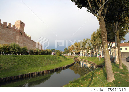Cittadella, medieval walled city in the province of Padua, Northern Italy  73971316